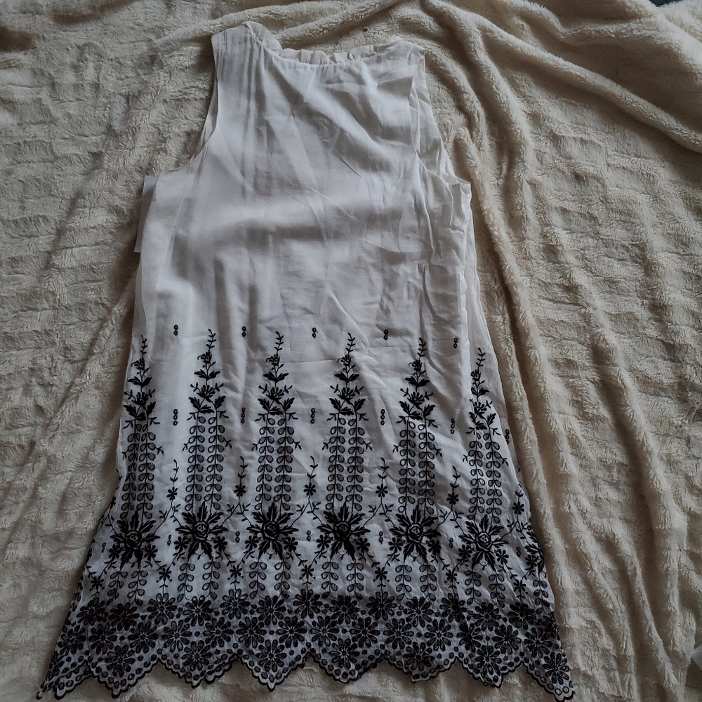 Johnny Was Hollyhock Tassle Shift Dress - Picture 5 of 5